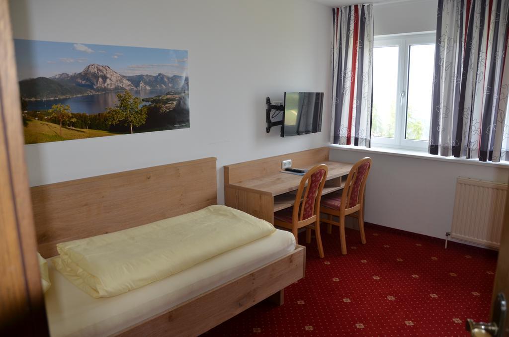 Gasthof-Pension Urzn Altmünster 외부 사진