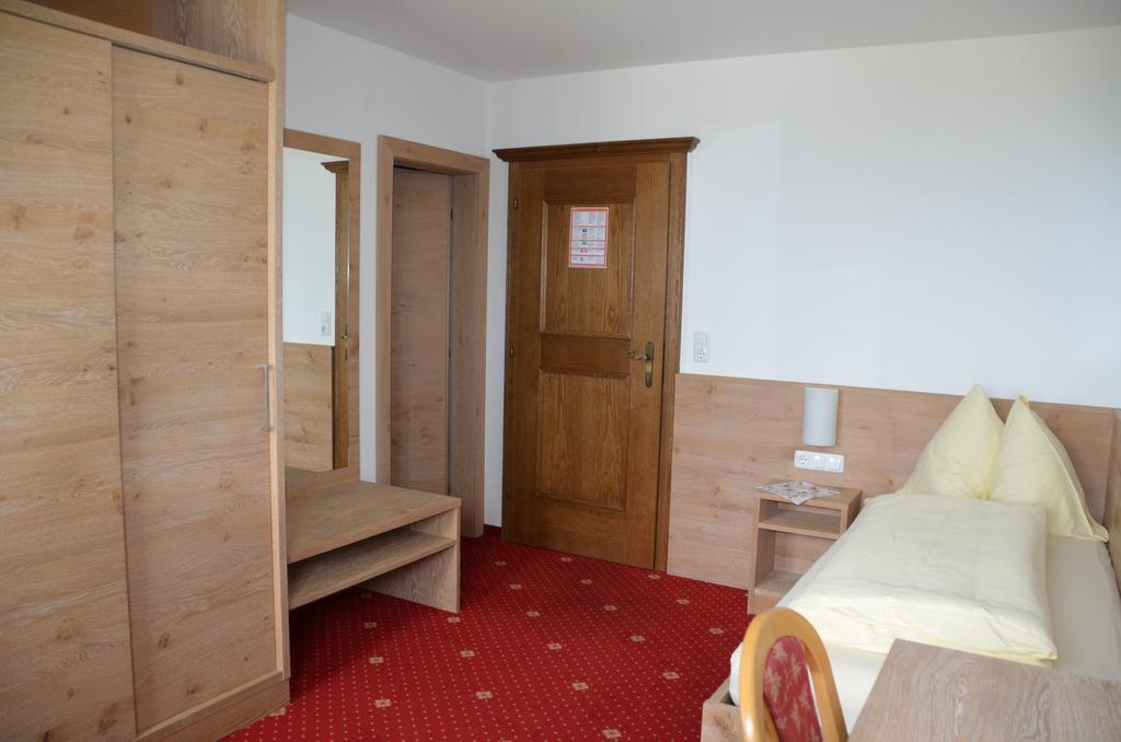 Gasthof-Pension Urzn Altmünster 외부 사진