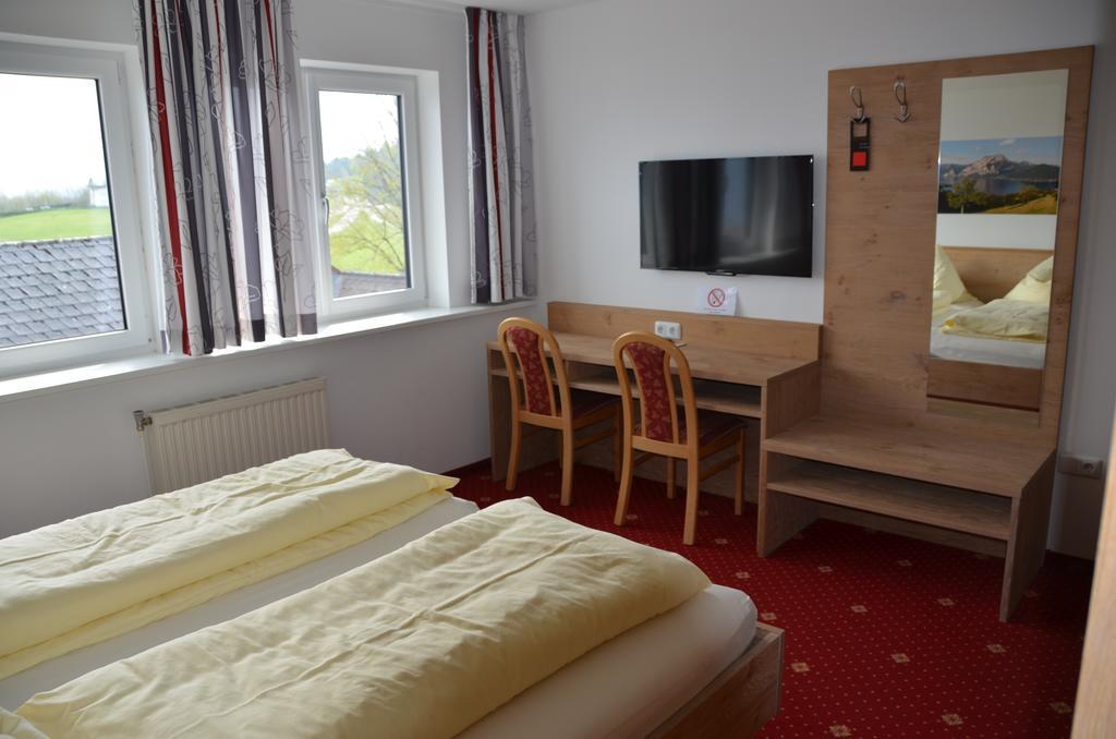 Gasthof-Pension Urzn Altmünster 외부 사진